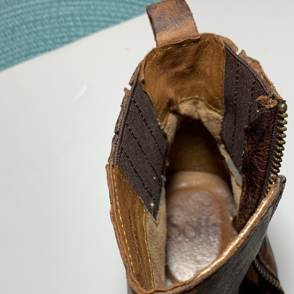 Sofft Rich Brown Distressed Leather Ankle Boots - Picture 7 of 9